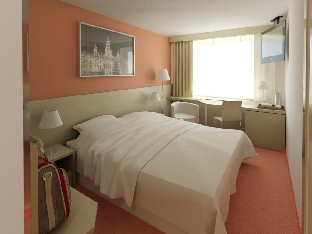 Clarion Congress Hotel Ceske Budejovice Bilik gambar