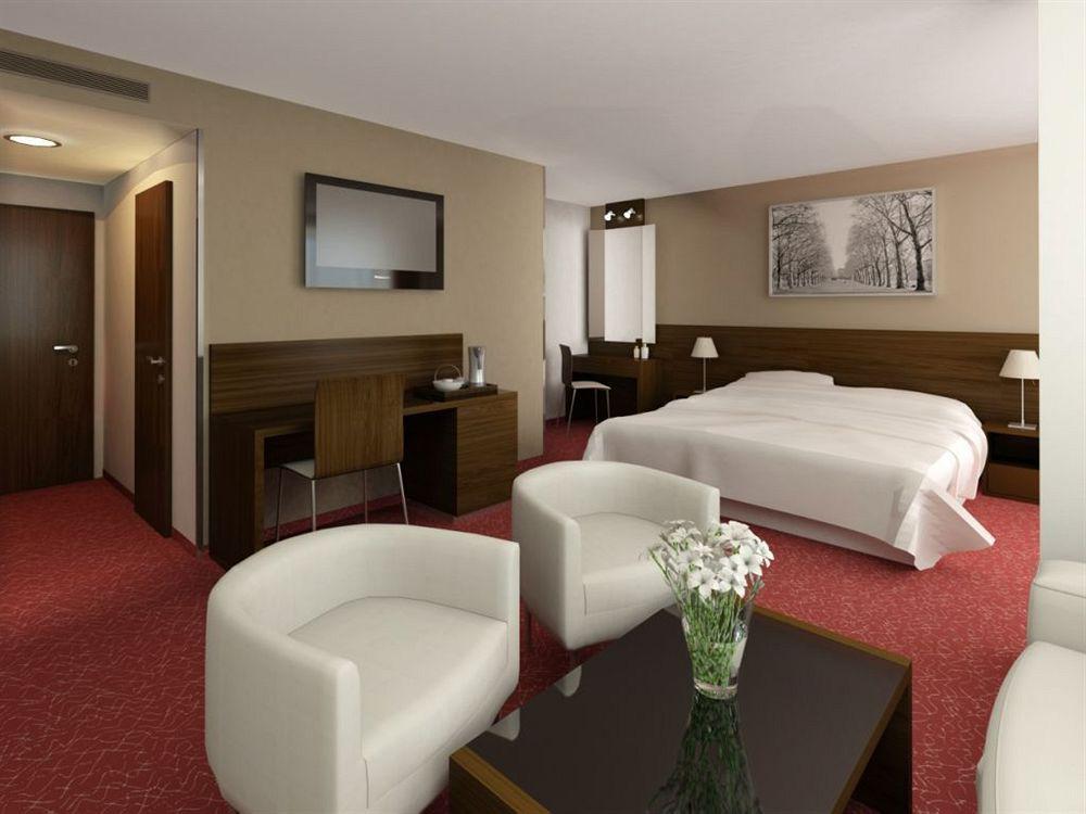 Clarion Congress Hotel Ceske Budejovice Bilik gambar